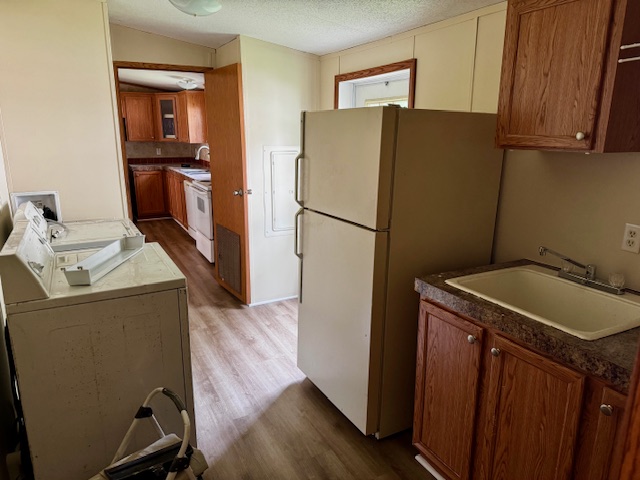 Laundry room 2